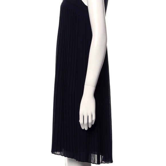 Theory Dress - Picture 2 of 3